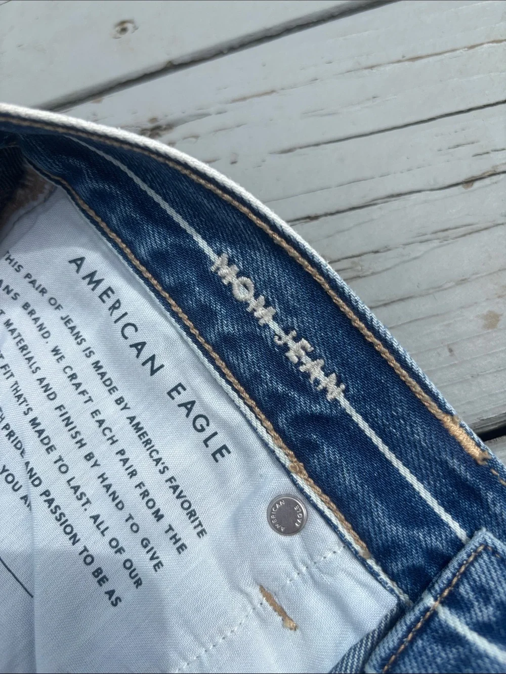American Eagle Outfitters relaxed mom